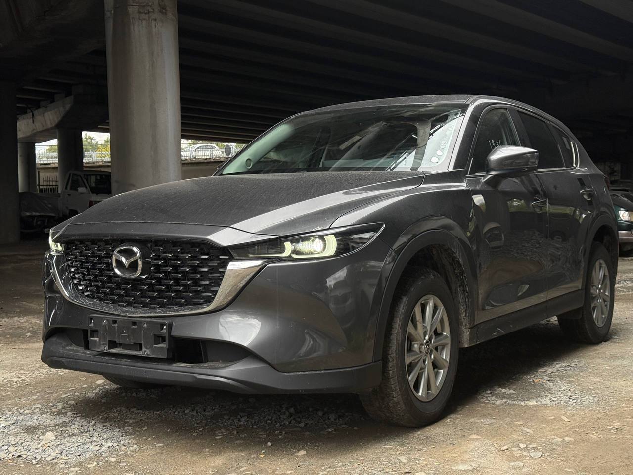 Mazda CX-5 — обзор привезённого автомобиля на YouTube-канале KIBOU AUTO